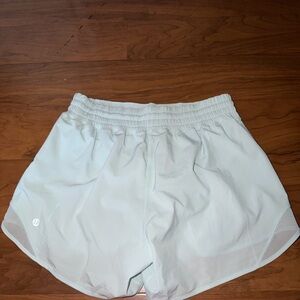 Lululemon Athletica light turquoise blue high rise hotty hot shorts 4”